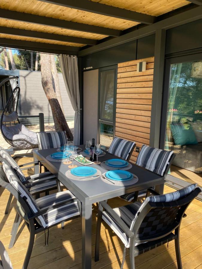Mobile Home Biondina Camp Porton Nature Hideouts ロヴィニ エクステリア 写真