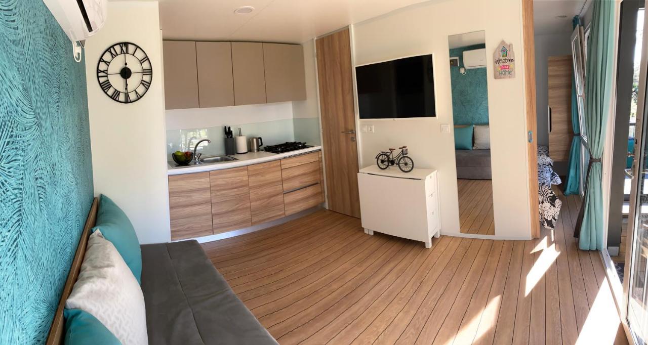 Mobile Home Biondina Camp Porton Nature Hideouts ロヴィニ エクステリア 写真