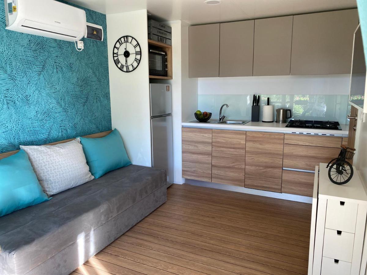 Mobile Home Biondina Camp Porton Nature Hideouts ロヴィニ エクステリア 写真