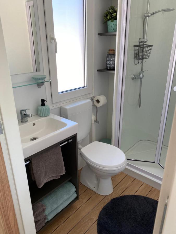 Mobile Home Biondina Camp Porton Nature Hideouts ロヴィニ エクステリア 写真